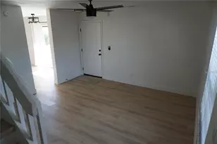 2404 Brigadoon Dr, Clearwater, FL 33759 - Photo 9