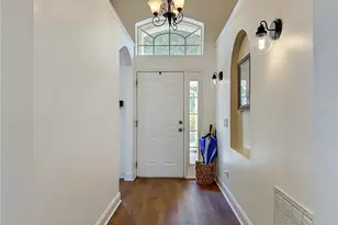 7016 Jamestown Manor Dr, Riverview, FL 33578 - Photo 3