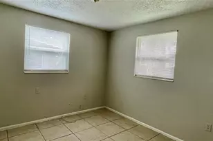 9803 N 11th St, Tampa, FL 33612 - Photo 5