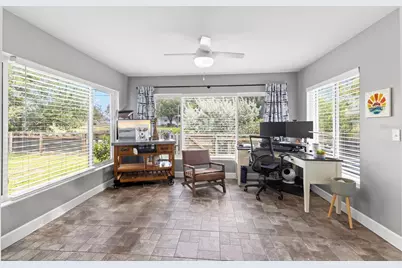 805 Wellington Drive, Clearwater, FL 33764 - Photo 17