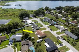 1208 Lady Guinevere Dr, Valrico, FL 33594 - Photo 3