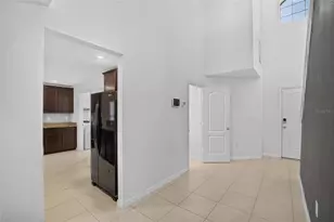 1115 Wynnmere Walk Ave, Ruskin, FL 33570 - Photo 9