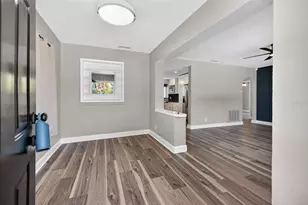 1674 34th Ave N, Saint Petersburg, FL 33713 - Photo 5