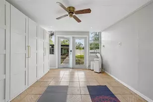 2934 W Ellis Dr, Tampa, FL 33611 - Photo 39
