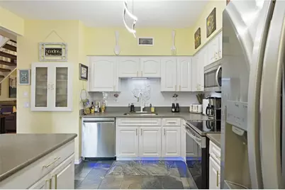 302 Buckingham Place, Palm Harbor, FL 34684 - Photo 5
