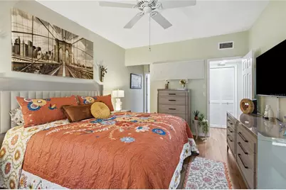 302 Buckingham Place, Palm Harbor, FL 34684 - Photo 11