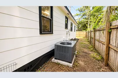 657 15th Avenue S, Saint Petersburg, FL 33701 - Photo 21