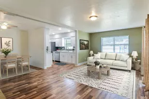 13346 Moran Dr, Tampa, FL 33618 - Photo 7