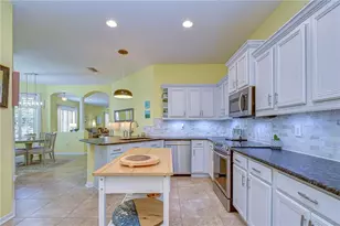 3332 Chapel Creek Cir, Wesley Chapel, FL 33544 - Photo 17