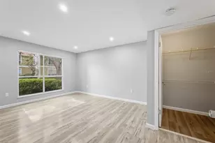 9481 Highland Oak Dr, Tampa, FL 33647 - Photo 11