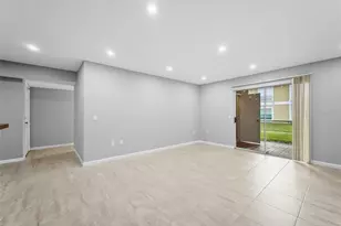 9481 Highland Oak Dr, Tampa, FL 33647 - Photo 7