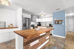 10437 Cirimoya Ln, Seminole, FL 33772 - Photo 13