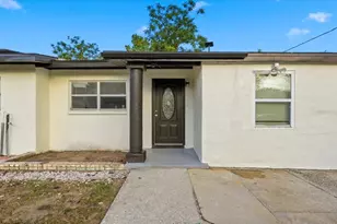 10930 N Aster Ave, Tampa, FL 33612 - Photo 3