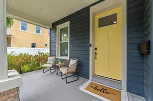 1028 5th St N, Saint Petersburg, FL 33701 - Photo 3