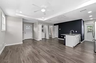 1028 5th St N, Saint Petersburg, FL 33701 - Photo 19