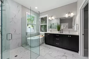 1028 5th St N, Saint Petersburg, FL 33701 - Photo 11