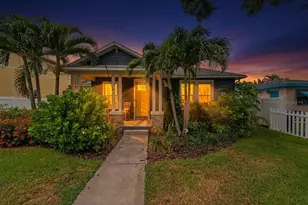 1028 5th St N, Saint Petersburg, FL 33701 - Photo 1