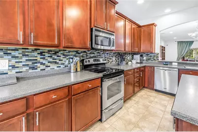 7717 Tangle Brook Boulevard, Gibsonton, FL 33534 - Photo 9