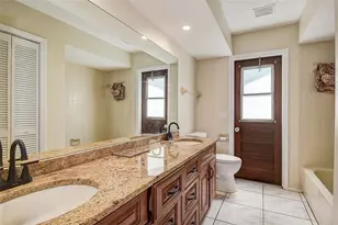 2876 Lake Valencia Blvd E, Palm Harbor, FL 34684 - Photo 37