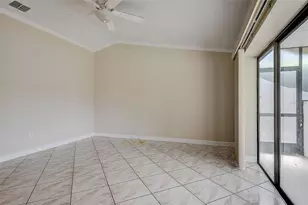 2876 Lake Valencia Blvd E, Palm Harbor, FL 34684 - Photo 21