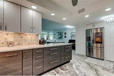 5200 Brittany Drive S #204, Saint Petersburg, FL 33715 - Photo 9