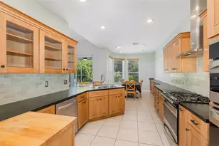 12709 Westwood Lakes Blvd, Tampa, FL 33626 - Photo 11