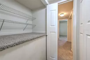 711 Russell Ln, Brandon, FL 33510 - Photo 21