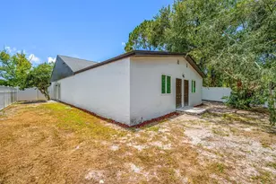 12360 Witheridge Dr, Tampa, FL 33624 - Photo 7