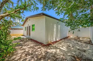 12360 Witheridge Dr, Tampa, FL 33624 - Photo 9