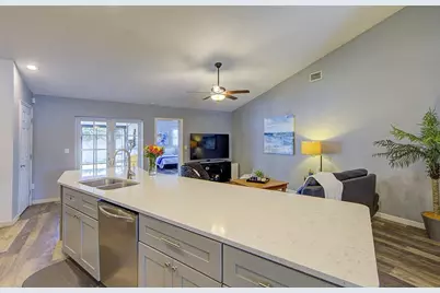 13222 Pine Creek Circle, Riverview, FL 33579 - Photo 11