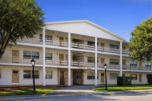 911 Washington Ave, Largo, FL 33770 - Photo 1