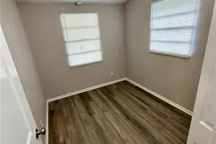 9216 W Patterson St, Tampa, FL 33615 - Photo 9