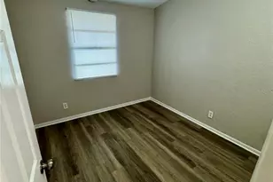 9216 W Patterson St, Tampa, FL 33615 - Photo 15
