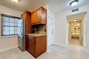 1900 68th St N, Saint Petersburg, FL 33710 - Photo 5