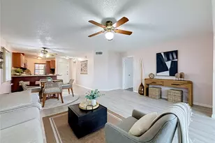 1900 68th St N, Saint Petersburg, FL 33710 - Photo 9