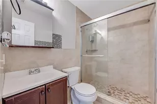 1909 W Green St, Tampa, FL 33607 - Photo 15