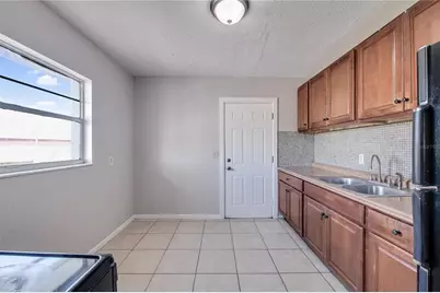 1909 W Green Street, Tampa, FL 33607 - Photo 9