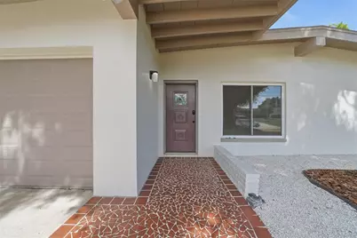 197 Overbrook Drive E, Largo, FL 33770 - Photo 5