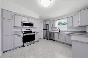 197 Overbrook Dr E, Largo, FL 33770 - Photo 15