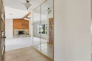 10200 Sunburst Ct, Spring Hill, FL 34608 - Photo 7