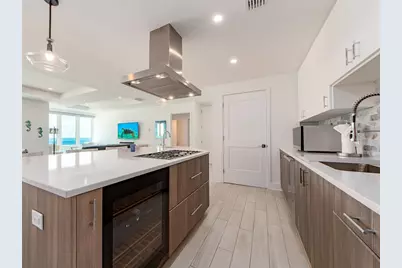 15 Avalon Street #701, Clearwater Beach, FL 33767 - Photo 17