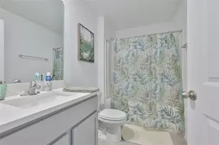 1902 Tahitian Sunrise Dr, Plant City, FL 33565 - Photo 11