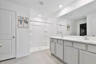 1902 Tahitian Sunrise Dr, Plant City, FL 33565 - Photo 15