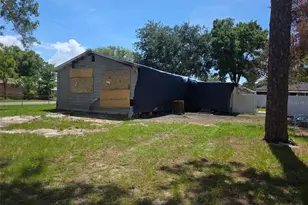 7002 Blossom Ave, Tampa, FL 33614 - Photo 3