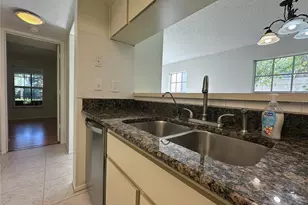 3004 Bonaventure Cir, Palm Harbor, FL 34684 - Photo 9