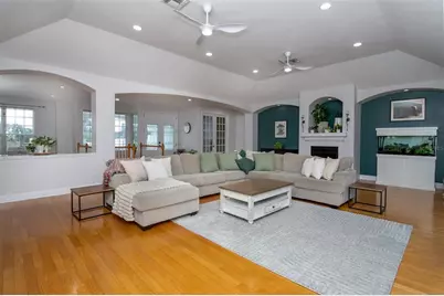 1605 Gulf Road, Tarpon Springs, FL 34689 - Photo 21