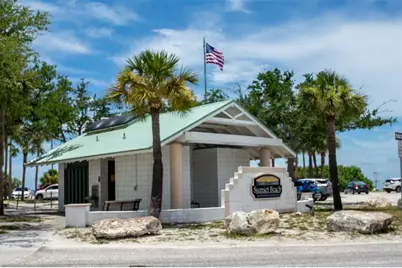 1605 Gulf Road, Tarpon Springs, FL 34689 - Photo 7
