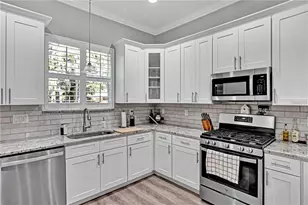 746 Grand Cypress Ln, Tarpon Springs, FL 34689 - Photo 7