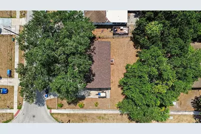 7924 Bahia Avenue, Tampa, FL 33619 - Photo 27
