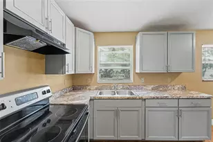 7924 Bahia Ave, Tampa, FL 33619 - Photo 9